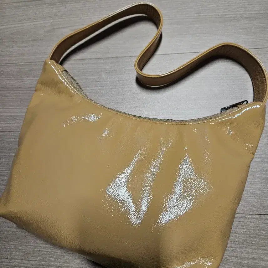 [BUNJANG] Emis Beige Shoulder Bag / emis 에미스 숄더백 베이지