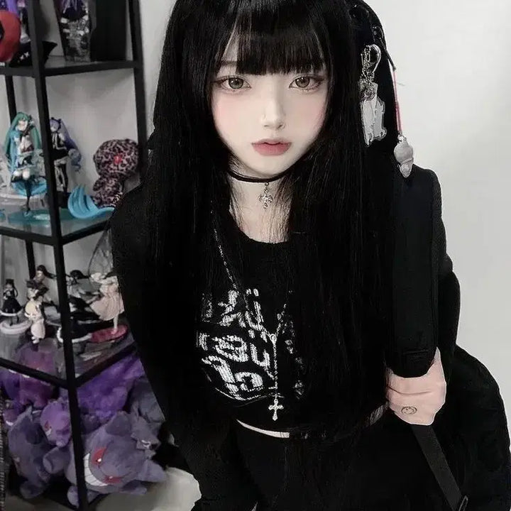 [BUNJANG] Hiki Market Goth Look Crack Crop Knit Black / HIKI 히키님 마켓 고스룩 크랙 크롭 니트 블랙 지뢰계 Y2k 펑크룩