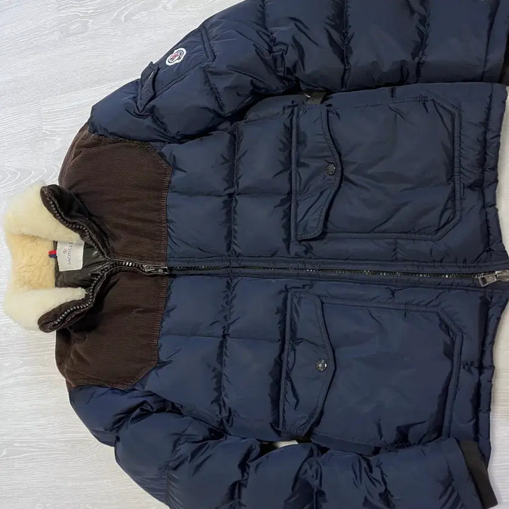 [BUNJANG] Moncler Padded Jacket 100-105 / 몽클레어 양털 패딩 100-105