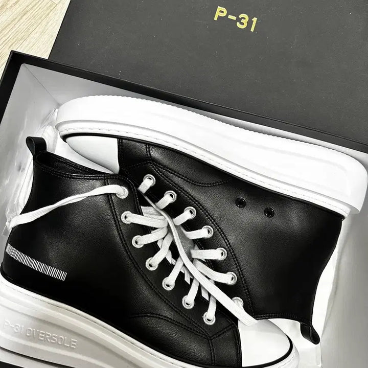 [BUNJANG] Converse Oversole Lite Sneakers (Sealed) / P-31 컨버스 오버솔 라이트 스니커즈 새상품 풀박