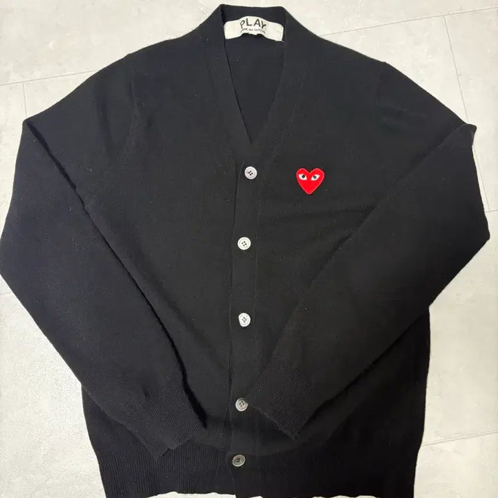 [BUNJANG] Comme des Garcons Black Cardigan M / 꼼데가르송 블랙 가디건 하트 와펜M 남성용