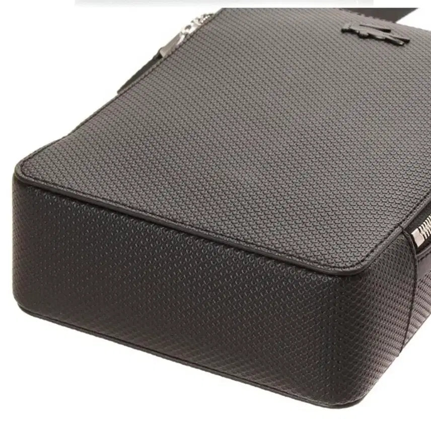 [BUNJANG] Lacoste Black Leather Mini Crossbody Bag / 새상품 라코스테 블랙 가죽 미니크로스백 산타코