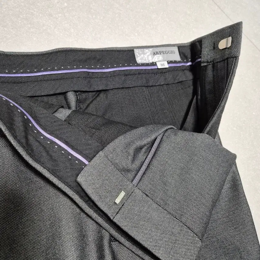 [BUNJANG] Kolon Fashion Arpeggio Spring/Autumn Slacks / 코오롱패션 아르페지오 춘추바지