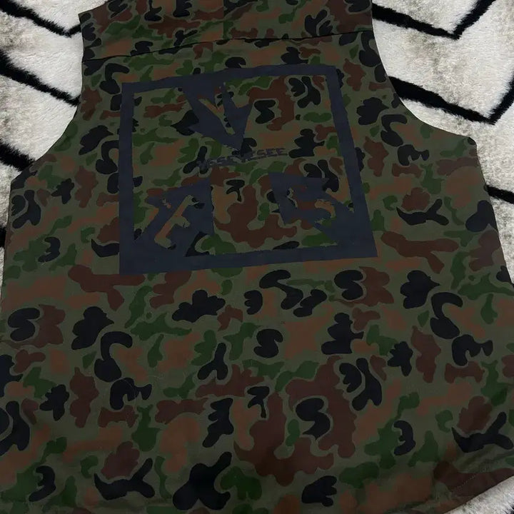 [BUNJANG] YesEyeSee Jungle Quilted Vest / [L]예스아이씨 정글 누빔 베스트