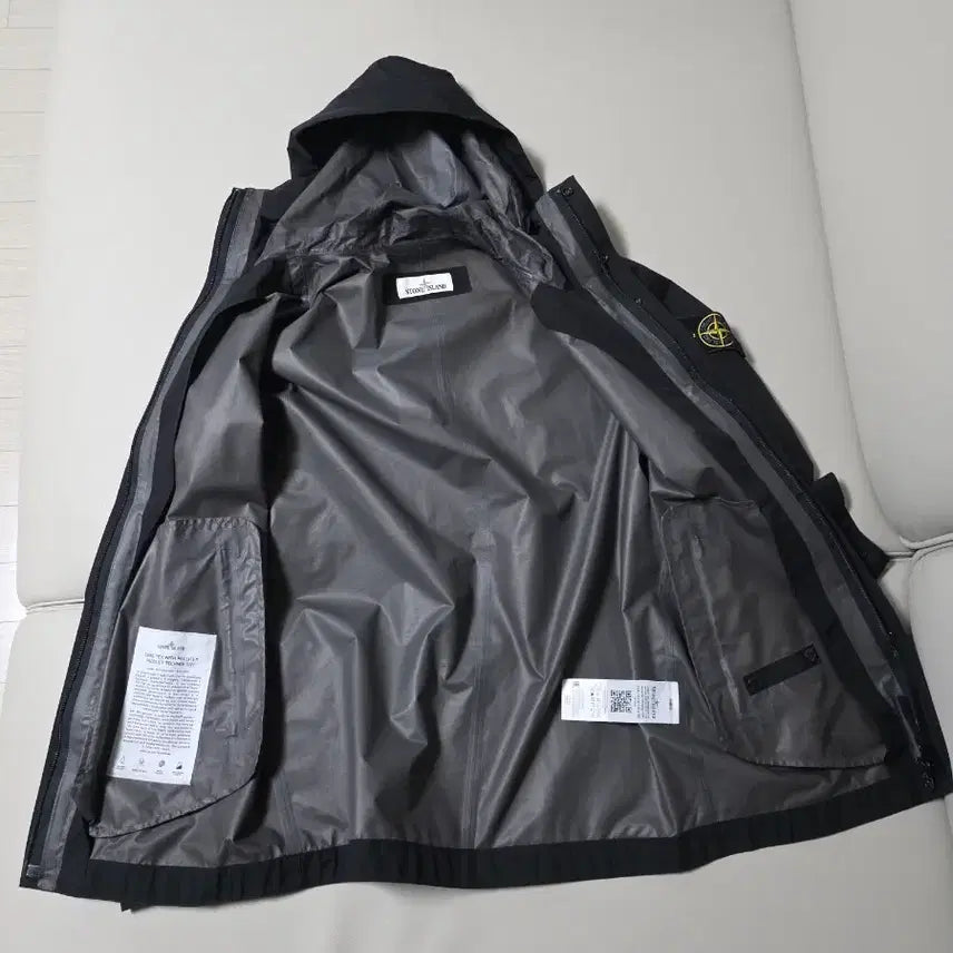[BUNJANG] Stone Island Gore-Tex Jacket / 스톤아일랜드 고어텍스 바람막이