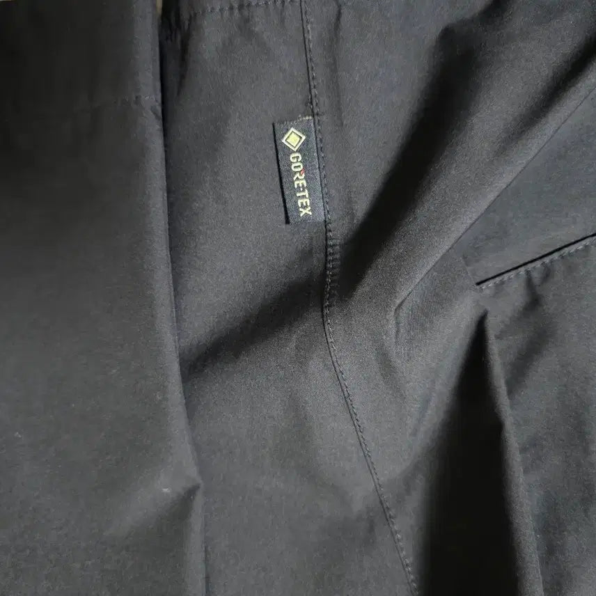 [BUNJANG] Stone Island Gore-Tex Jacket / 스톤아일랜드 고어텍스 바람막이
