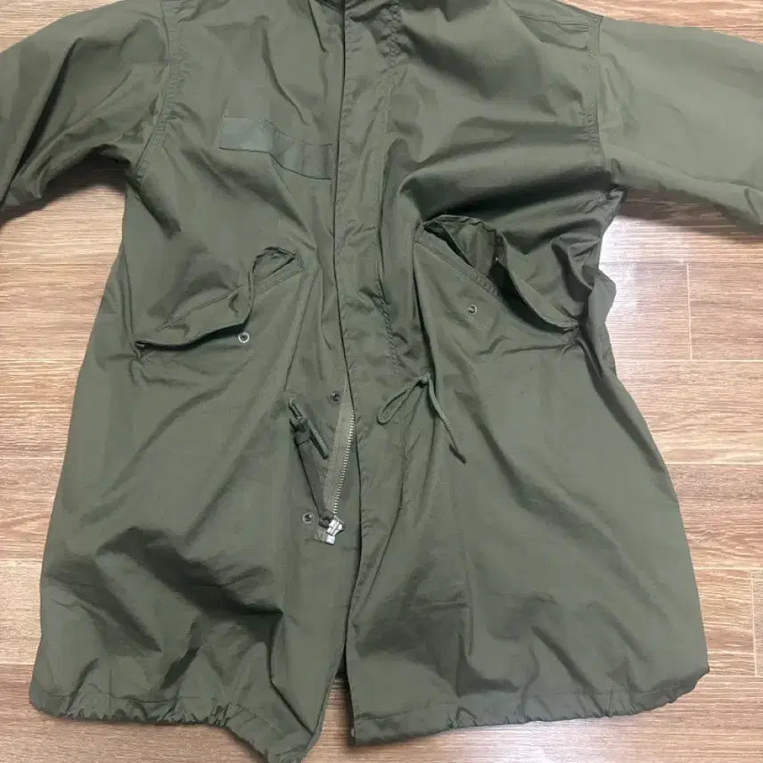 [BUNJANG] Outstanding Fishtail / 아웃스탠딩 피쉬테일