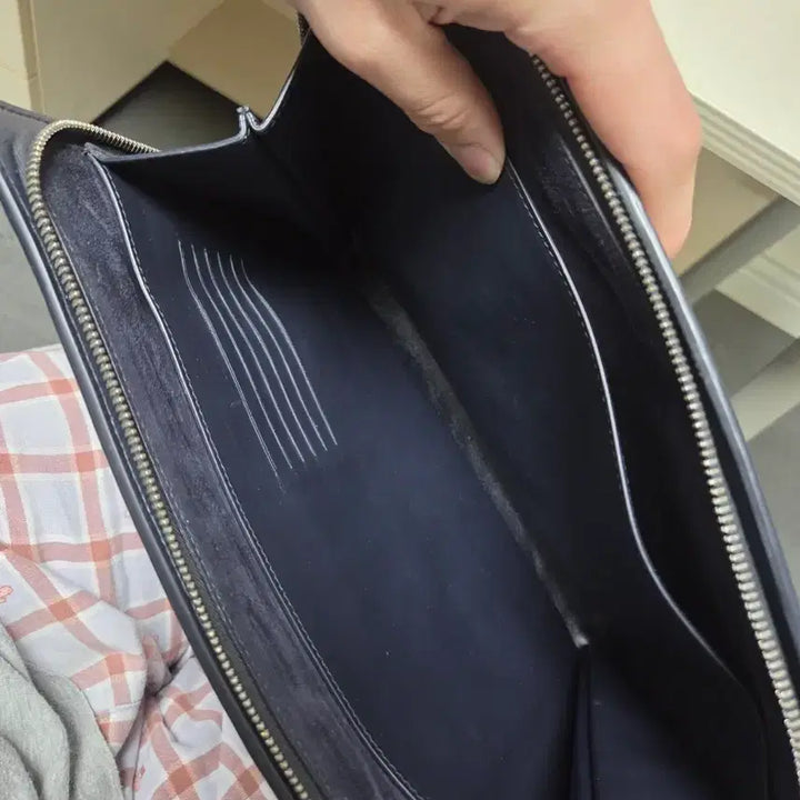 [BUNJANG] Bottega Veneta Document Clutch Navy / 보테가 베네타 도큐먼트 클러치 네이비 정품(상태 최상)