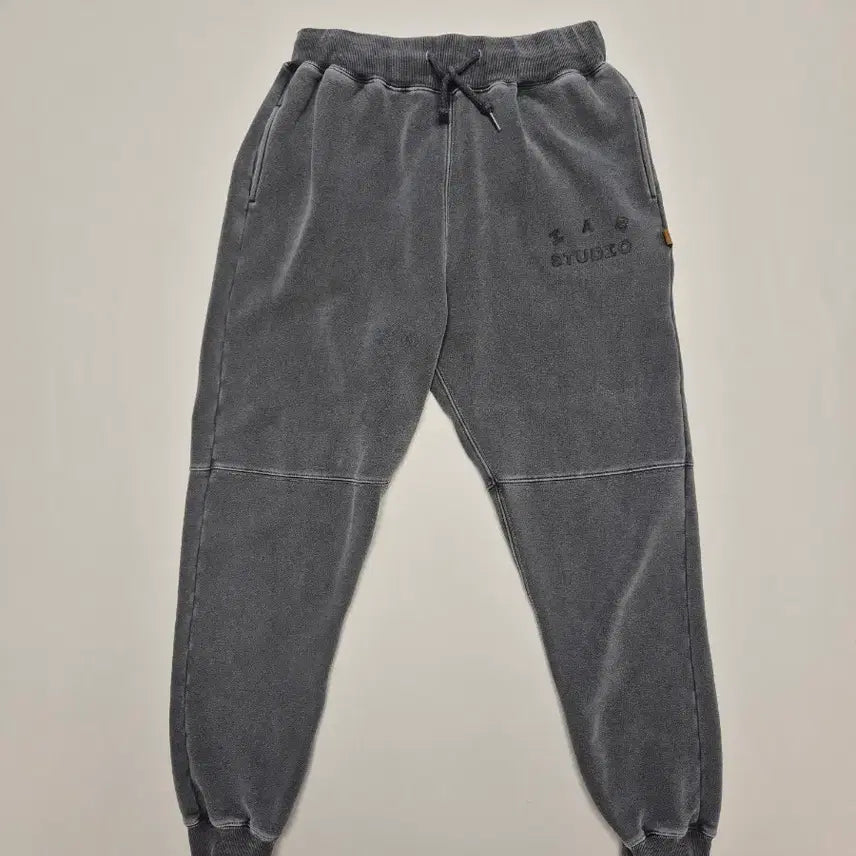 [BUNJANG] IAB Studio Pigment Crewneck & Sweatpants Set / 아이앱스튜디오 피그먼트 상하의 세트(크루넥,스웨트팬츠)