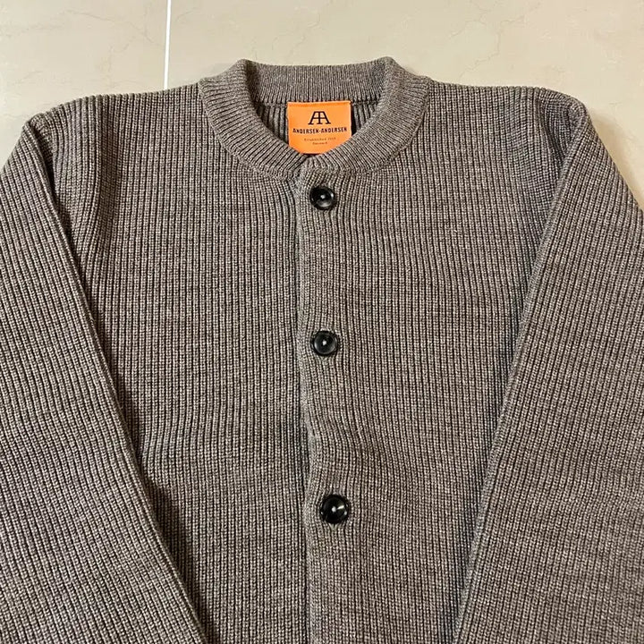 [BUNJANG] Anderssen-Anderssen Skipper Cardigan Natural Taupe L / 안데르센안데르센 스키퍼 가디건 내추럴 타우페 L사이즈