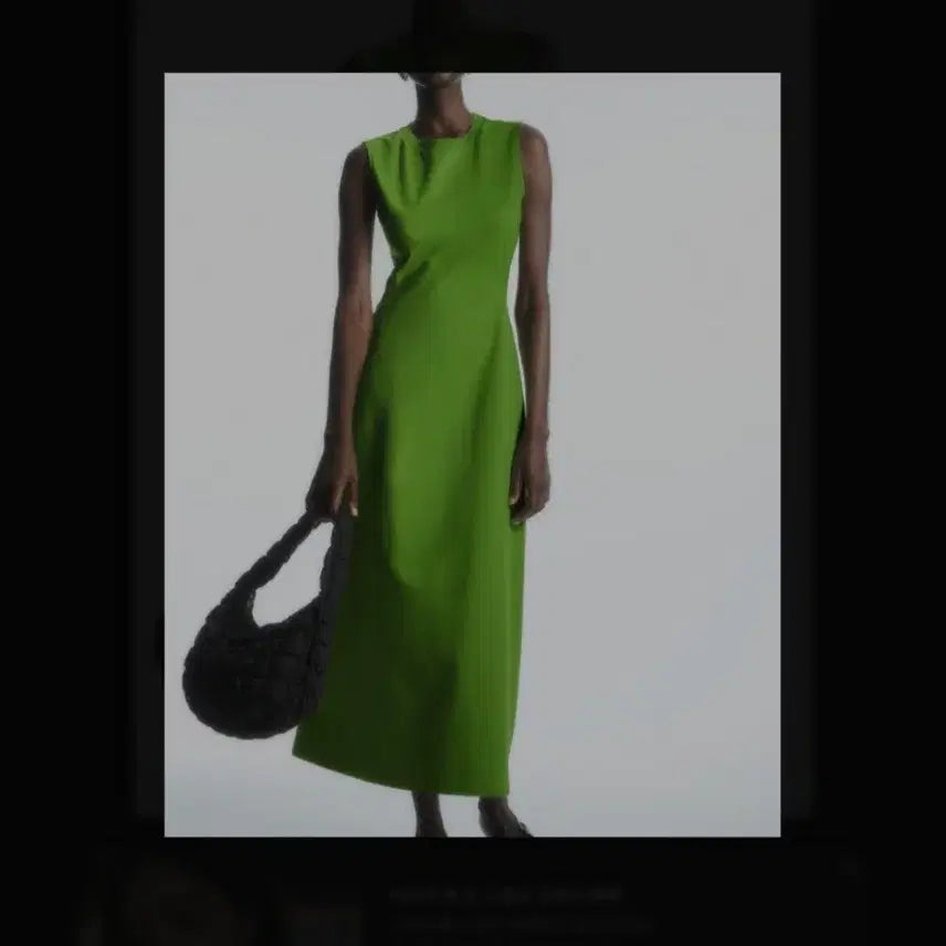 [BUNJANG] COS Sleeveless Cutout Maxi Dress / 코스(COS)의 슬리브리스 커트아웃 맥시 드레스
