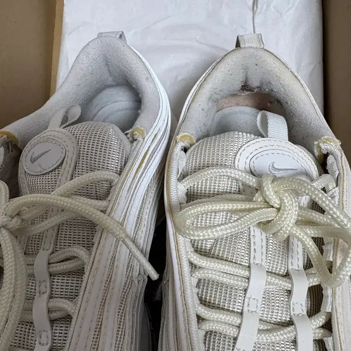 [BUNJANG] Nike Air Max 97 Bundle Set / 나이키 에어맥스 97 240+이꼬끄 티셔츠 M 95 + 홀리스쳐티셔츠일괄