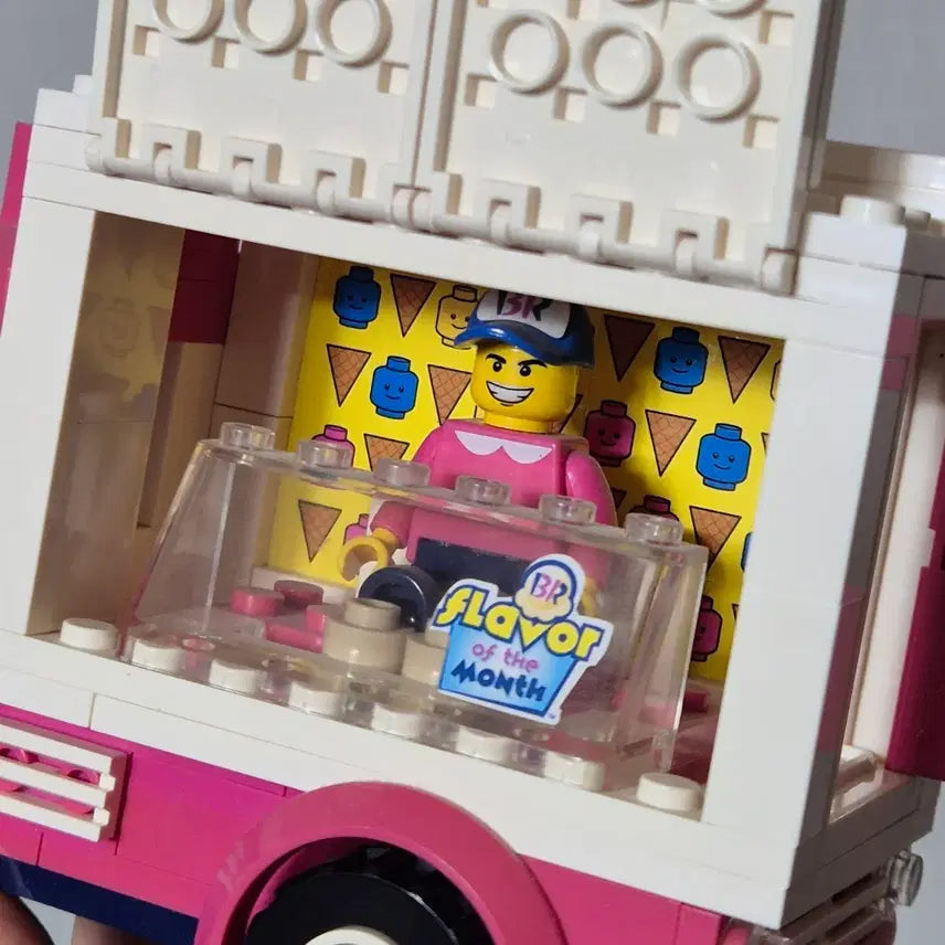 [BUNJANG] Baskin Robbins Truck LEGO 2014 Edition / 배스킨라빈스 트럭 레고 2014년 출시