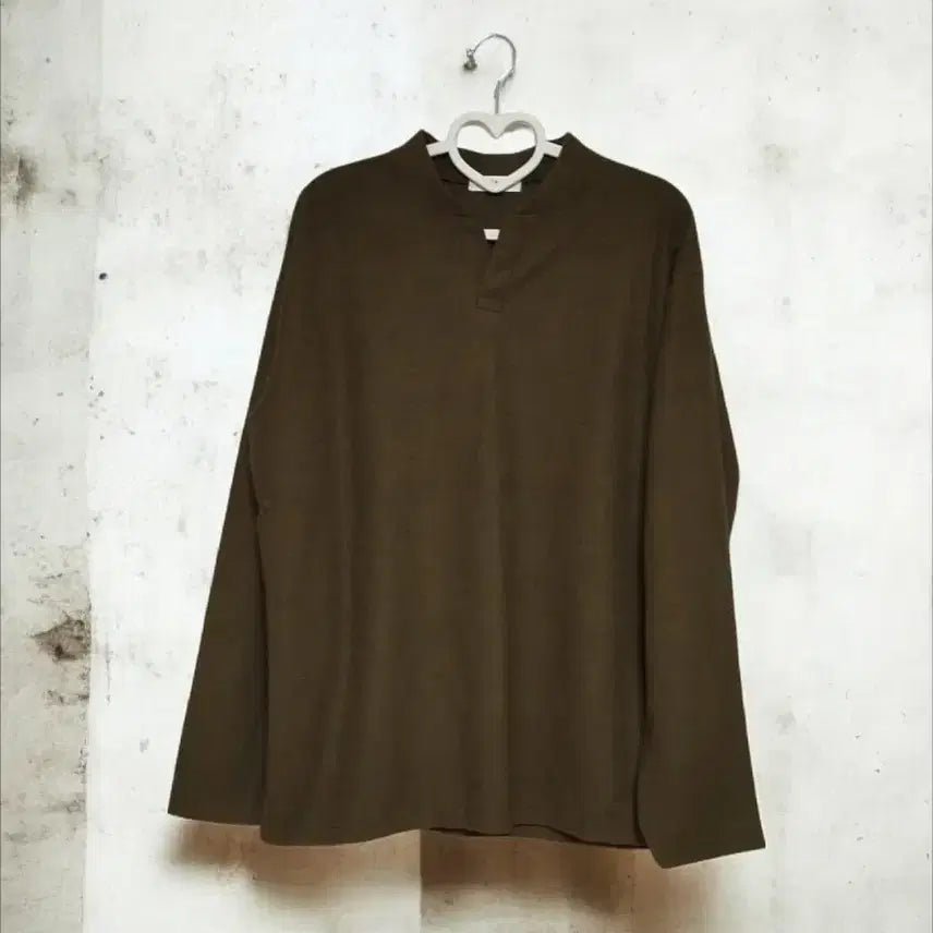 [SOLD OUT] (새상품) 헨리넥 긴팔 티셔츠, 큰 옷 니트 티셔츠