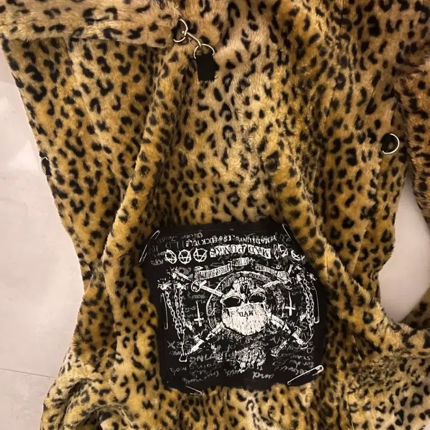[BUNJANG] MADPUNKS Leopard Hooded Fur Jacket / MADPUNKS 레오파드 후드 퍼 자켓 매드펑크 고스펑크