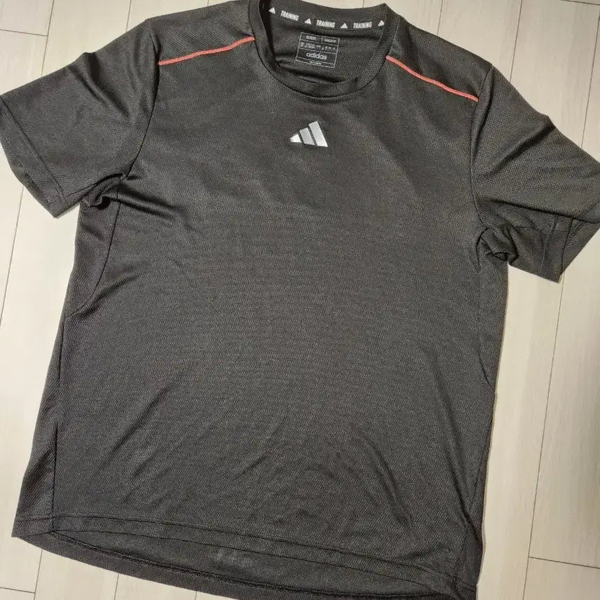 [BUNJANG] Adidas Performance Workout Base Logo Tee IB7901 / 아다다스 스포츠 기능성 반팔티 워크아웃 베이스 로고티 IB7901 사이즈