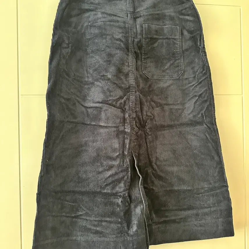 [BUNJANG] Uniqlo Navy Corduroy Midi Skirt / 네이비 코듀로이 스커트 유니클로