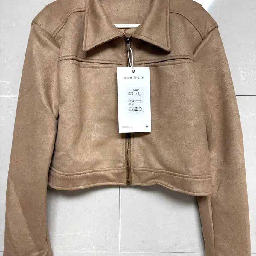 [BUNJANG] Suede Crop Jacket / 에이블리에서 구매한 스웨이드 크롭 자켓 (새상품)