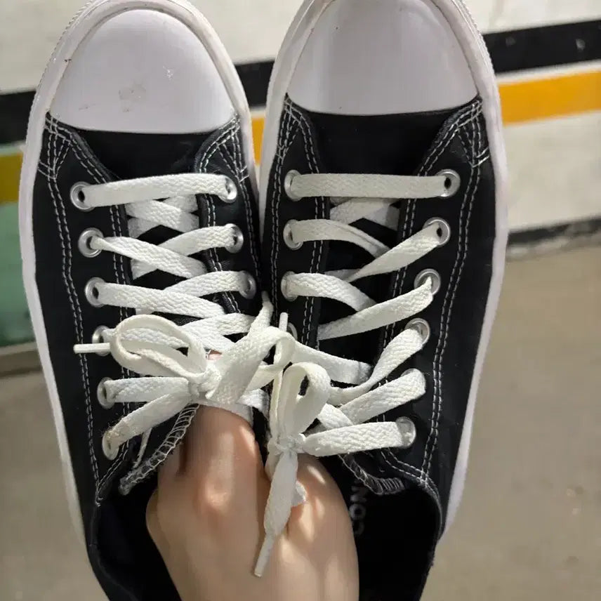 [BUNJANG] 컨버스 척테일러 블랙 로우 스니커즈 260사이즈 / 컨버스 척테일러 블랙 로우 스니커즈 260사이즈