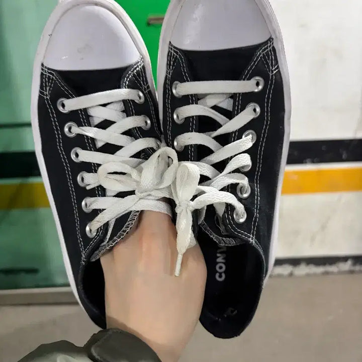 [BUNJANG] 컨버스 척테일러 블랙 로우 스니커즈 260사이즈 / 컨버스 척테일러 블랙 로우 스니커즈 260사이즈