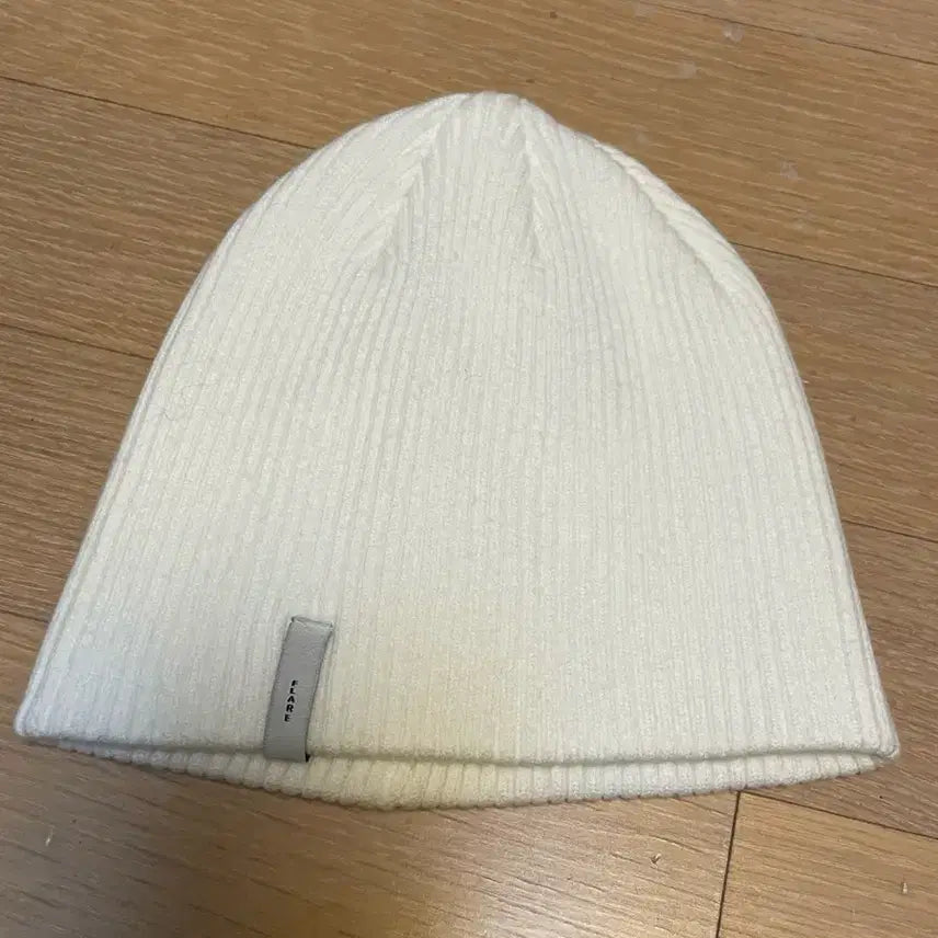 [BUNJANG] Fire up Beanie White / 플레어 업 비니 화이트