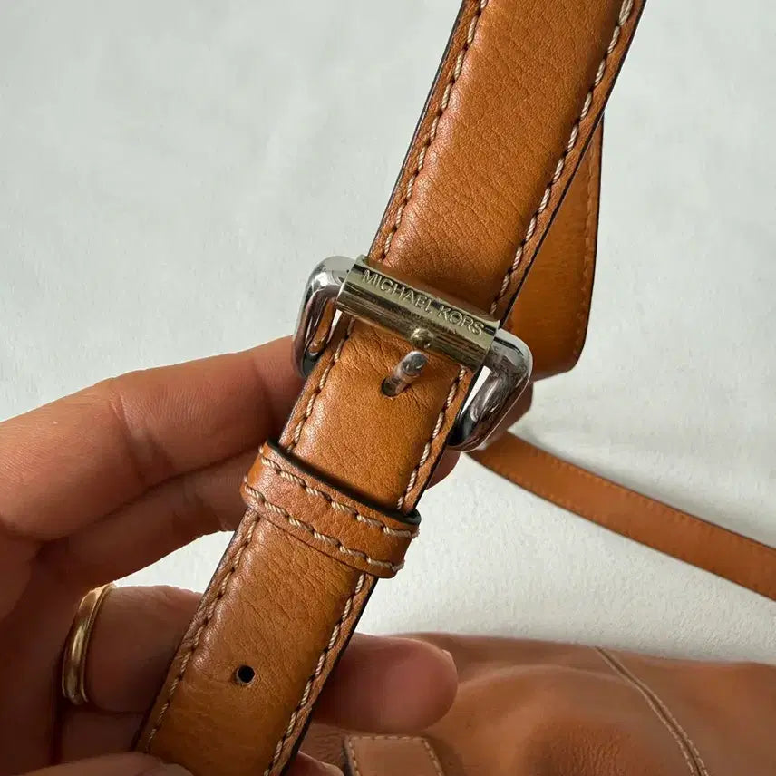 [BUNJANG] MICHAEL KORS Leather Tote Crossbody Bag / 마이클코어스(MICHAEL KORS) 레더 토트 크로스백
