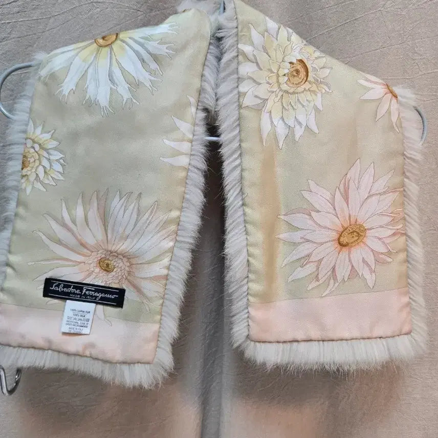 [BUNJANG] Salvatore Ferragamo Lapin Fur Muffler / 미사용급 Salvatore Ferragamo 라팽 퍼 머플실크 안감실크