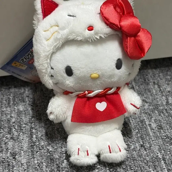 [BUNJANG] Sanrio Obake Series Nine-tailed Fox Hello Kitty Glowing Plush / 산리오 요괴시리즈 오바케 구미호 키티 야광 인형