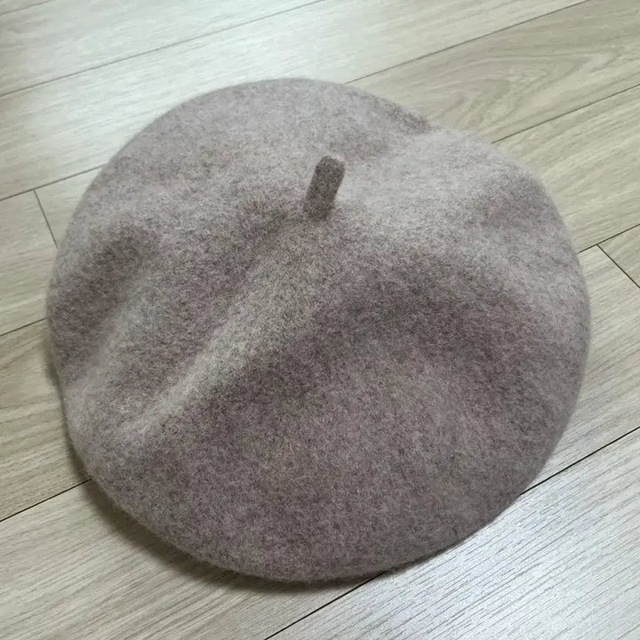[BUNJANG] H&amp;M Beret Hat / H&amp;M 에이치앤엠 베레모 오묘한색