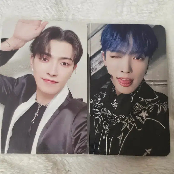 [BUNJANG] ATEEZ Hongjoong Photocard Set / 에이티즈 홍중 포토카드 2장