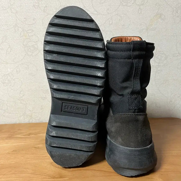 [BUNJANG] Adidas Yeezy Season 3 Military Boots Onyx Shade / 이지 시즌3 밀리터리 부츠 오닉스 쉐이드