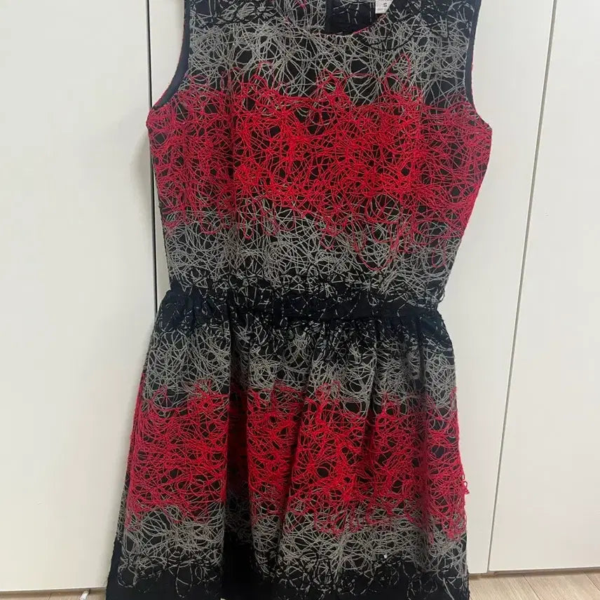 [BUNJANG] Mini Abstract Design Dress / 백화점 미니 원피스