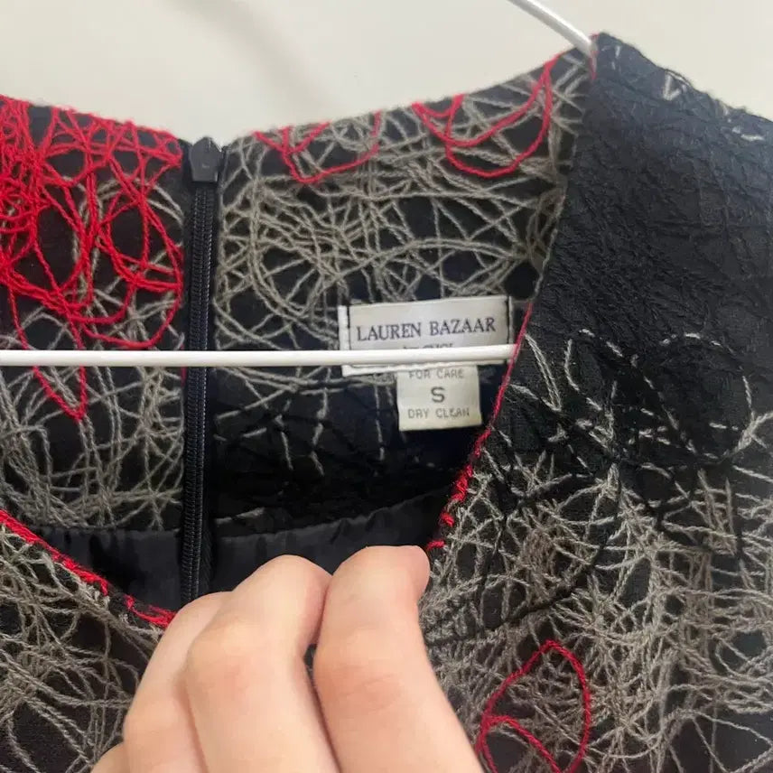 [BUNJANG] Mini Abstract Design Dress / 백화점 미니 원피스