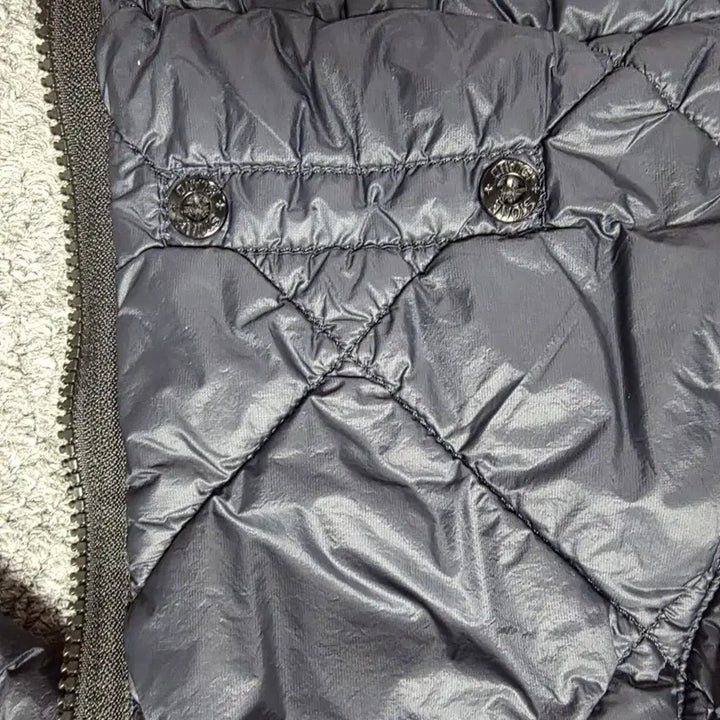 [BUNJANG] Stone Island Lightweight Padded Jacket / 스톤아일랜드 경랑패딩