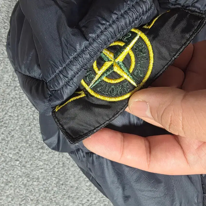 [BUNJANG] Stone Island Lightweight Padded Jacket / 스톤아일랜드 경랑패딩