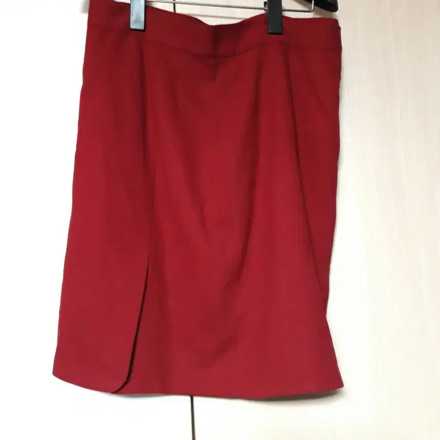 [BUNJANG] Red H-Line Skirt (Size 77) / 빅사이즈 레드 H라인 스커트 77