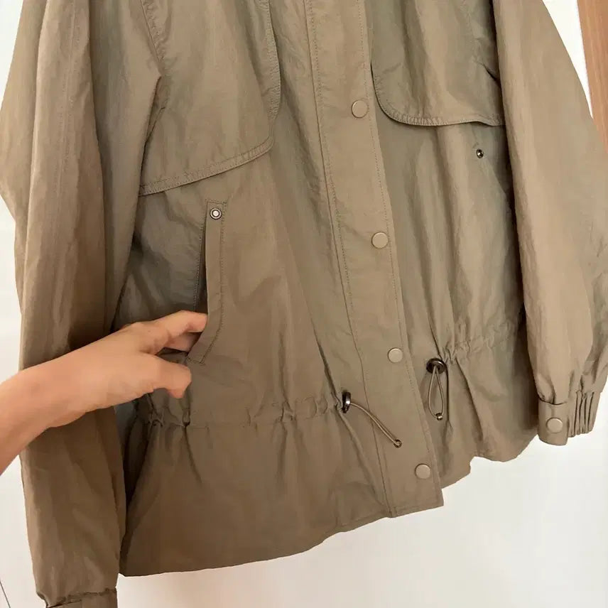 [BUNJANG] Egoist Spangle Lettering Short Field Jacket / 에고이스트 20년 바스락 스팽글 레터링 숏 야상 점퍼 스트링 벌룬 자켓