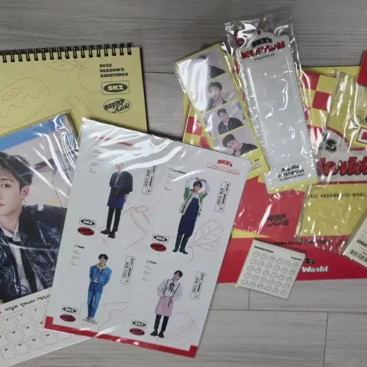 [BUNJANG] Stray Kids 2023 Season's Greetings Full Box / 택포/스트레이키즈 2023년 시즌그리팅 풀박스