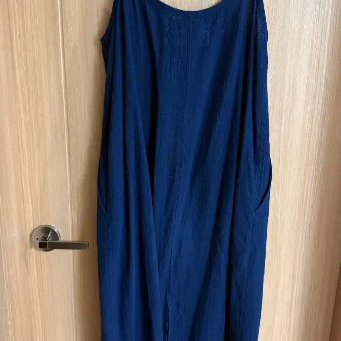 [BUNJANG] Via Plane Navy Linen Cami Dress / 비아플레인 네이비 끈나시 원피스 여름 린넨