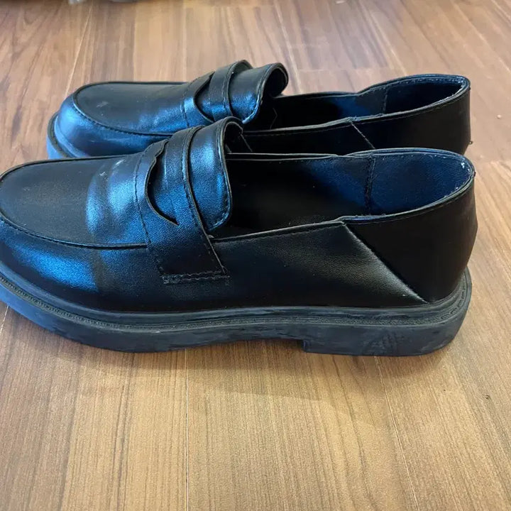 [BUNJANG] Black Loafer Shoes / 블랙 로퍼 단화