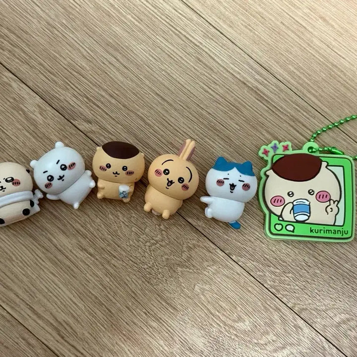 [BUNJANG] Chiikawa Monzcakwi Cable Figure Bundle Set / 치이카와 먼작귀 케이블 피규어 가챠 일괄