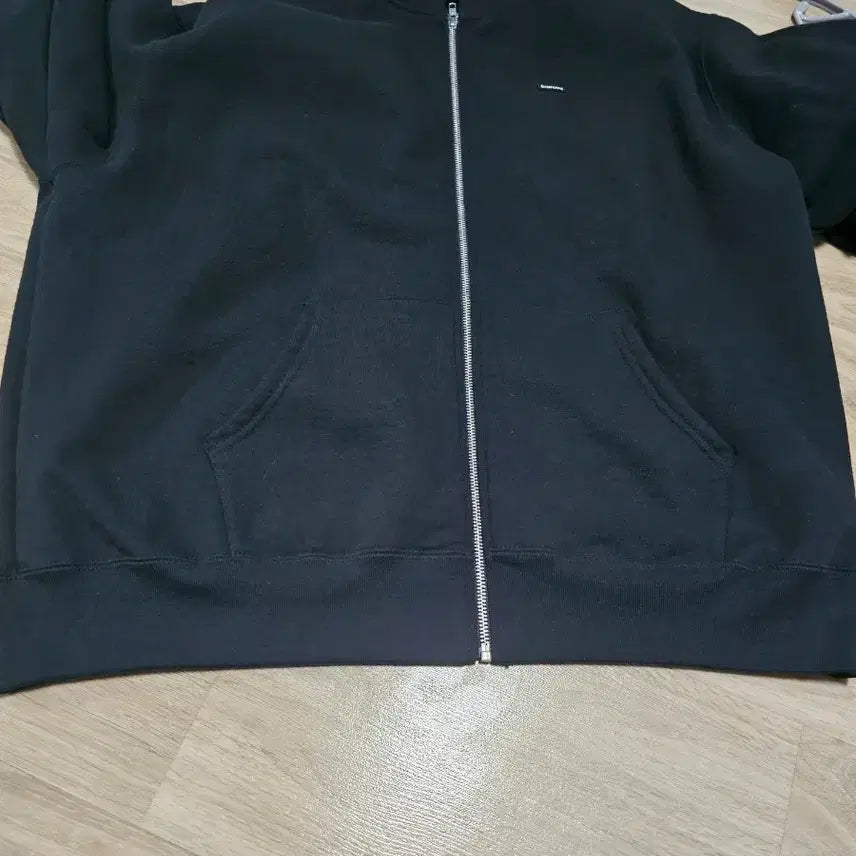 [BUNJANG] Supreme Small Logo Hoodie / 24fw 슈프림 스몰로고 후드집업