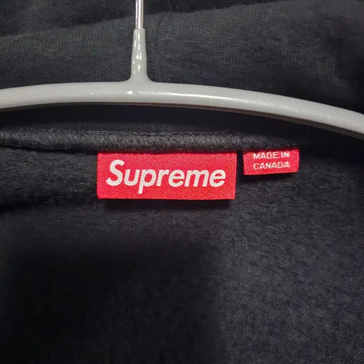 [BUNJANG] Supreme Small Logo Hoodie / 24fw 슈프림 스몰로고 후드집업