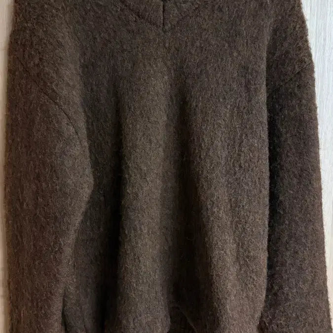 [BUNJANG] BEAKER Brown V-Neck Mohair Knit / BEAKER 브라운 브이넥 니트 모헤어