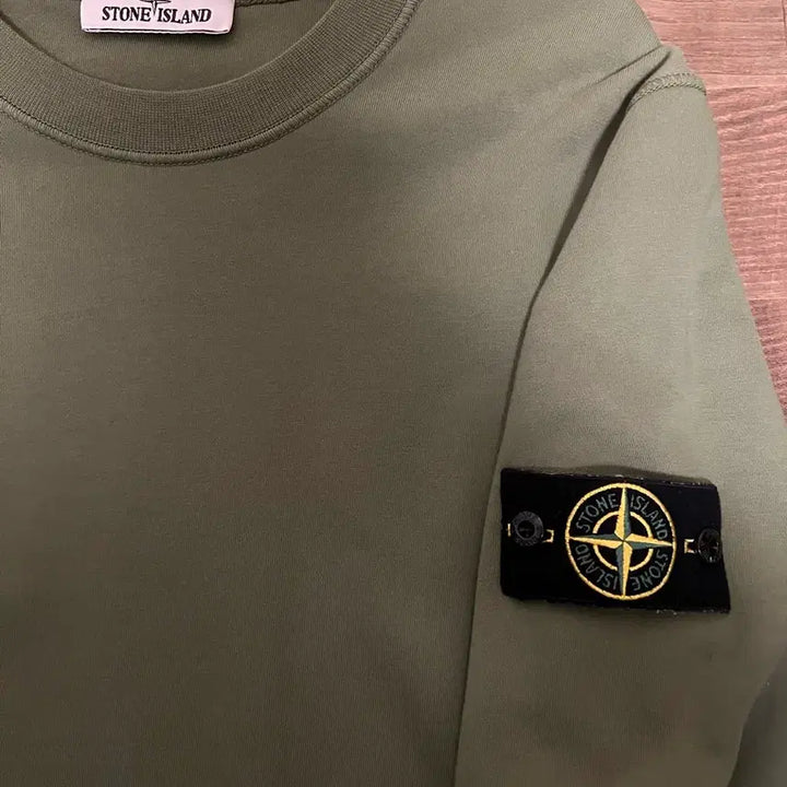 [BUNJANG] Stone Island Sweatshirt (95) Khaki Green / 스톤아일랜드 맨투맨 (95)