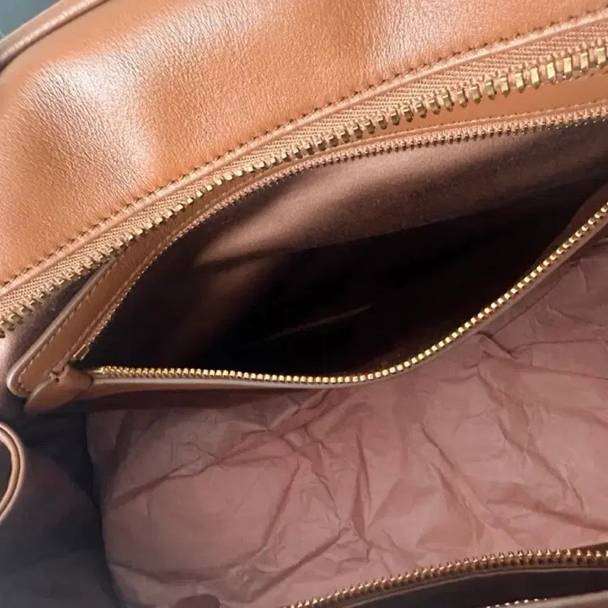 [BUNJANG] Miu Miu Bo Bag Large Cognac Handbag / 미우미우 보 백 라지 꼬냑