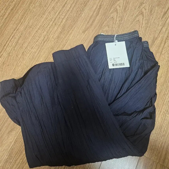 [BUNJANG] Sienne Tautou Flare Skirt Navy / 새제품 시엔느 Tautou Flare Skirt 네이비