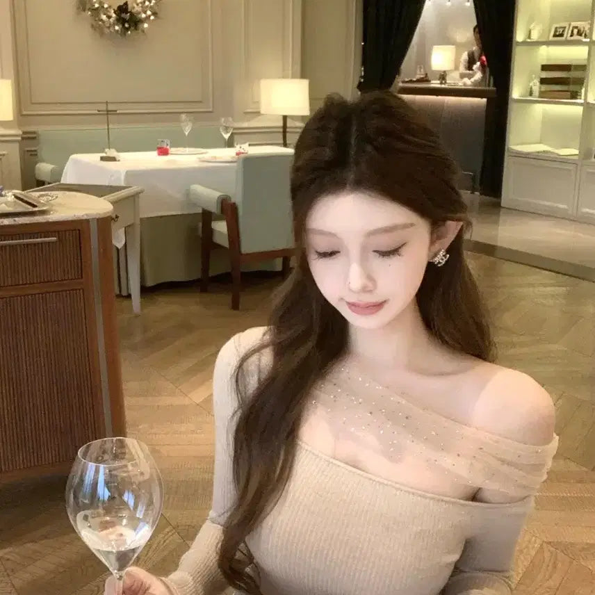 [BUNJANG] Beige Off-Shoulder Sequin Knit Long Sleeve / 베이지 오프숄더 롱슬리브 시퀸 니트