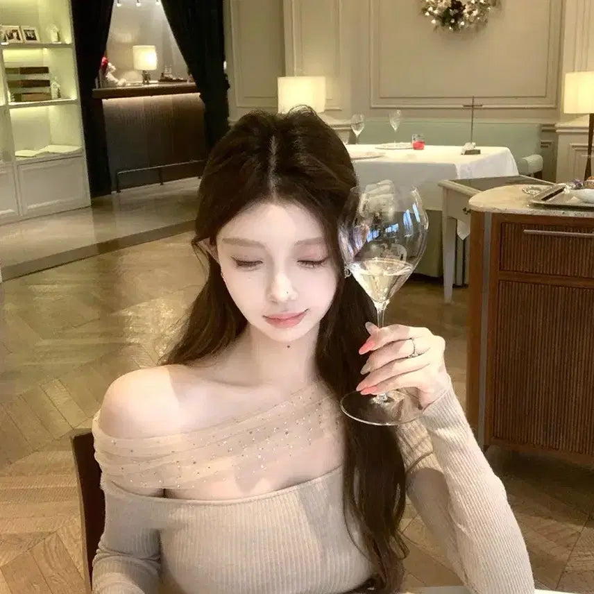 [BUNJANG] Beige Off-Shoulder Sequin Knit Long Sleeve / 베이지 오프숄더 롱슬리브 시퀸 니트