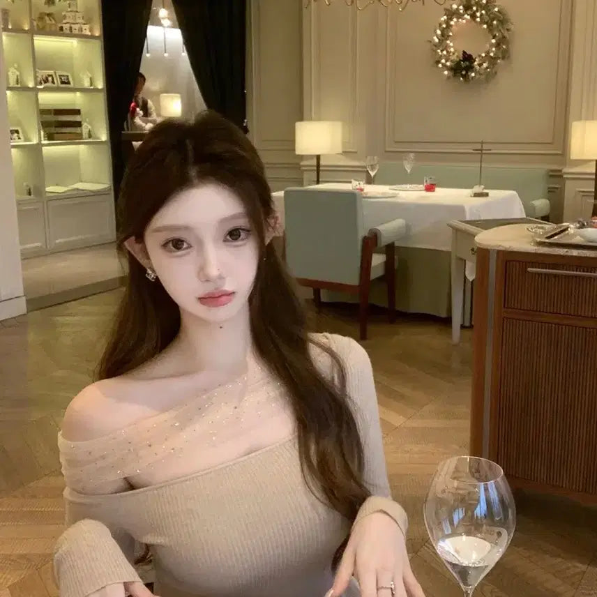 [BUNJANG] Beige Off-Shoulder Sequin Knit Long Sleeve / 베이지 오프숄더 롱슬리브 시퀸 니트